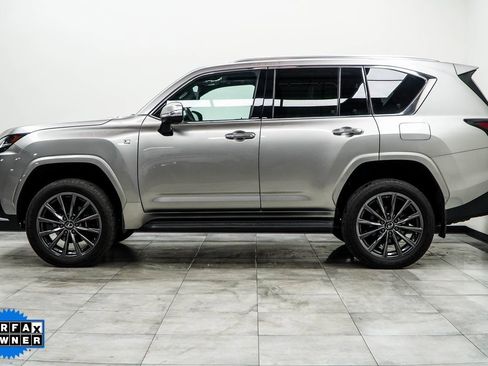 Used 2023 Lexus LX 600 F Sport image 9