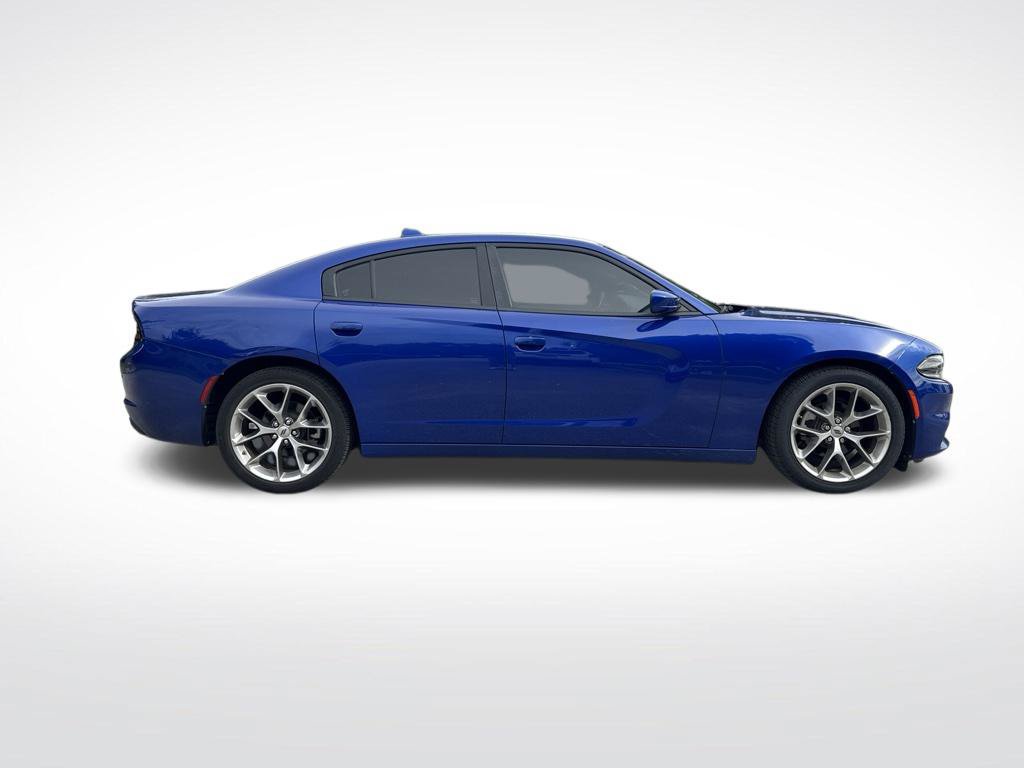 Used 2022 Dodge Charger SXT w/ Plus Group RWD image 4