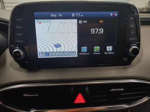 Used 2020 Hyundai Santa Fe Limited image 25