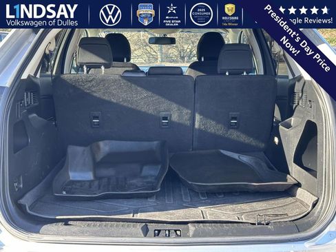 Used 2018 Ford Edge SEL image 14