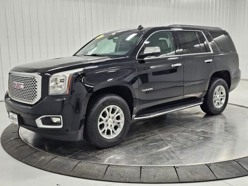 Used 2015 GMC Yukon SLE w/ HD Trailering Package AWD/4WD image 1