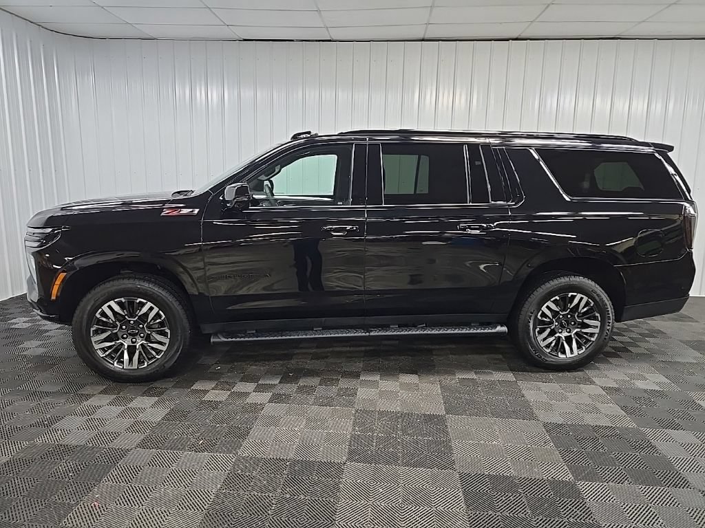 Used 2026 Chevrolet Suburban Z71 w/ Comfort Package AWD/4WD image 5