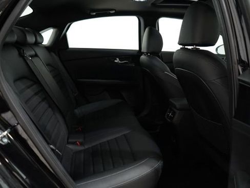 Used 2023 Kia Forte GT-Line w/ GT-Line Premium Package image 35