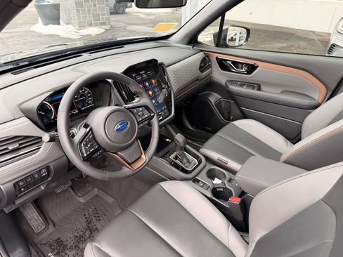 Used 2025 Subaru Forester Sport image 12
