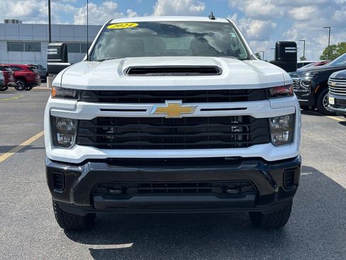 Certified 2024 Chevrolet Silverado 2500 Custom w/ Custom Value Package AWD/4WD image 10