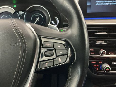 Used 2018 BMW 530e w/ Premium Package 2 image 14