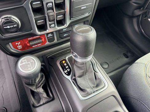 New 2026 Jeep Gladiator Sport AWD/4WD image 21