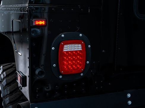 Used 2002 HUMMER H1 4-Door Wagon image 22