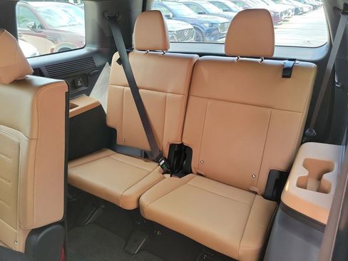 Used 2024 Hyundai Santa Fe Limited FWD image 12