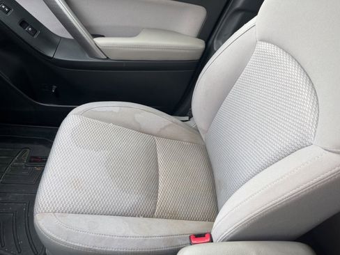 Used 2016 Subaru Forester 2.5i Premium w/ All-Weather Package image 18