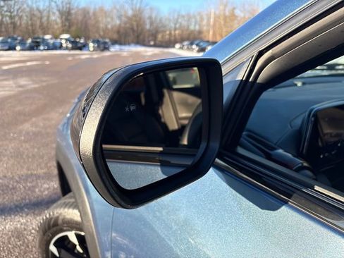 Used 2025 Chevrolet Equinox RS image 7