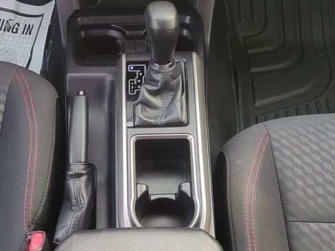 Used 2021 Toyota Tacoma SR5 RWD image 15
