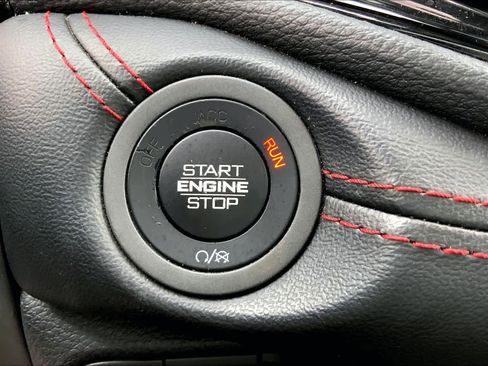 Used 2023 Dodge Durango GT image 31