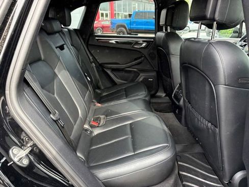 Used 2021 Porsche Macan w/ Premium Package AWD/4WD image 21