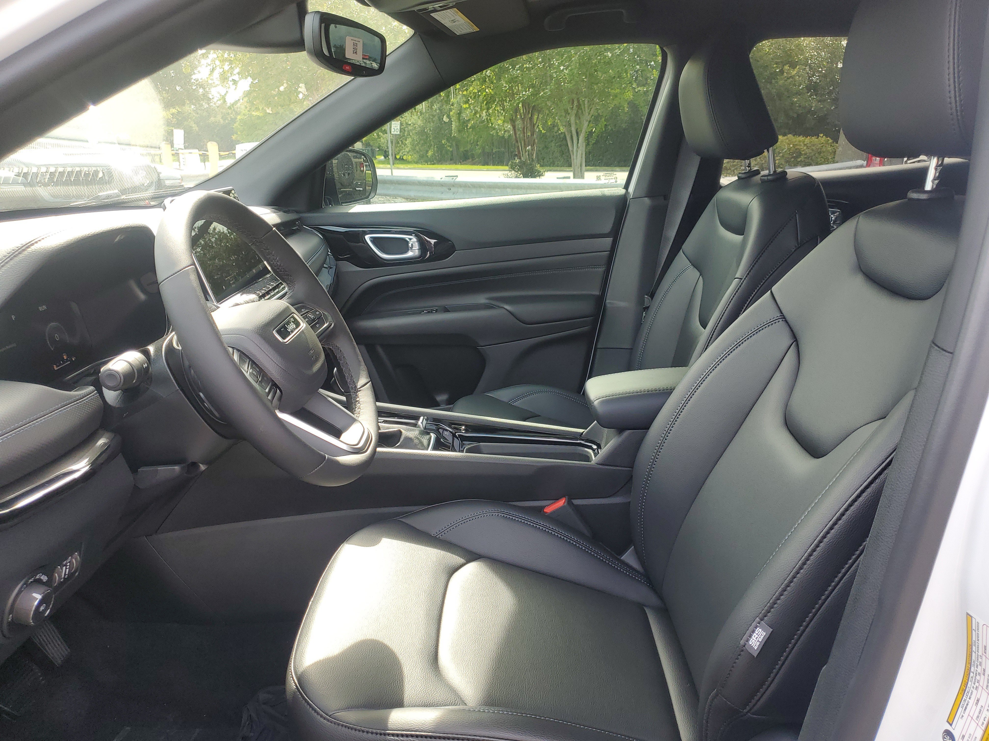 New 2026 Jeep Compass Limited AWD/4WD image 11