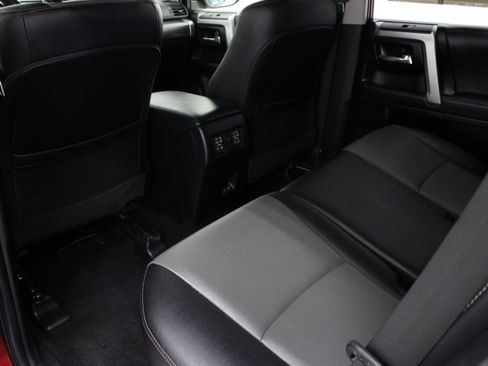 Used 2023 Toyota 4Runner SR5 Premium AWD/4WD image 27