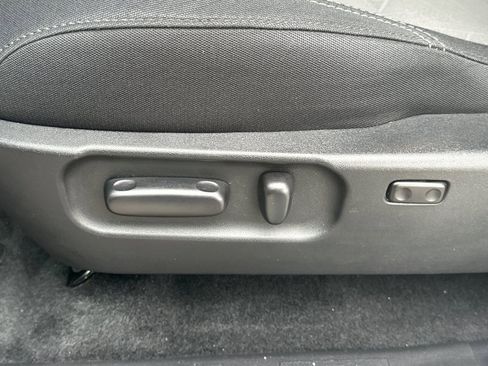 Used 2023 Toyota Tacoma TRD Sport image 15