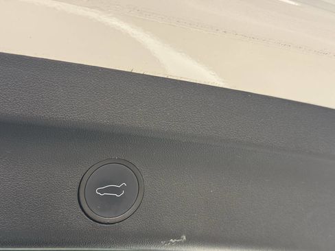 Used 2023 Tesla Model Y Long Range image 40