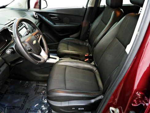 Used 2016 Chevrolet Trax LT w/ LT Convenience Package FWD image 8