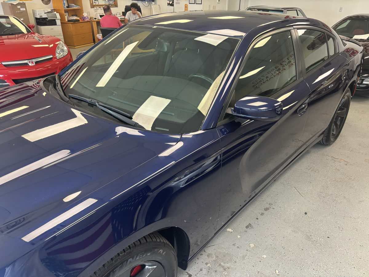 Used 2015 Dodge Charger SE w/ Sport Appearance Group RWD image 4