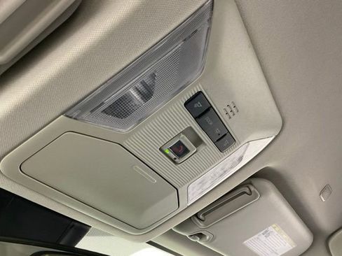 Used 2024 Toyota RAV4 XLE image 21