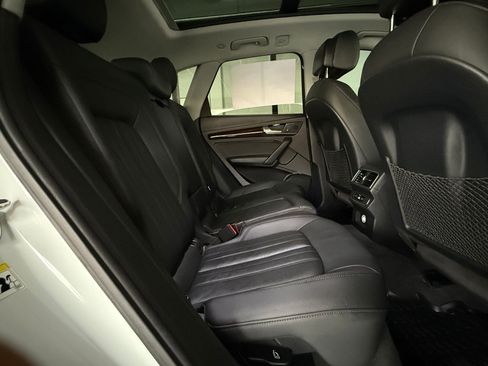 Used 2019 Audi Q5 2.0T Premium w/ Convenience Package image 22