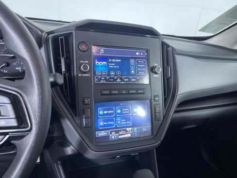 Used 2024 Subaru Crosstrek 2.0i image 18