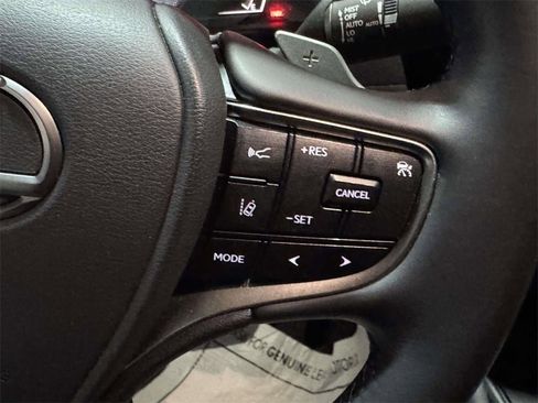 Used 2023 Lexus ES 350 w/ Premium Package image 21