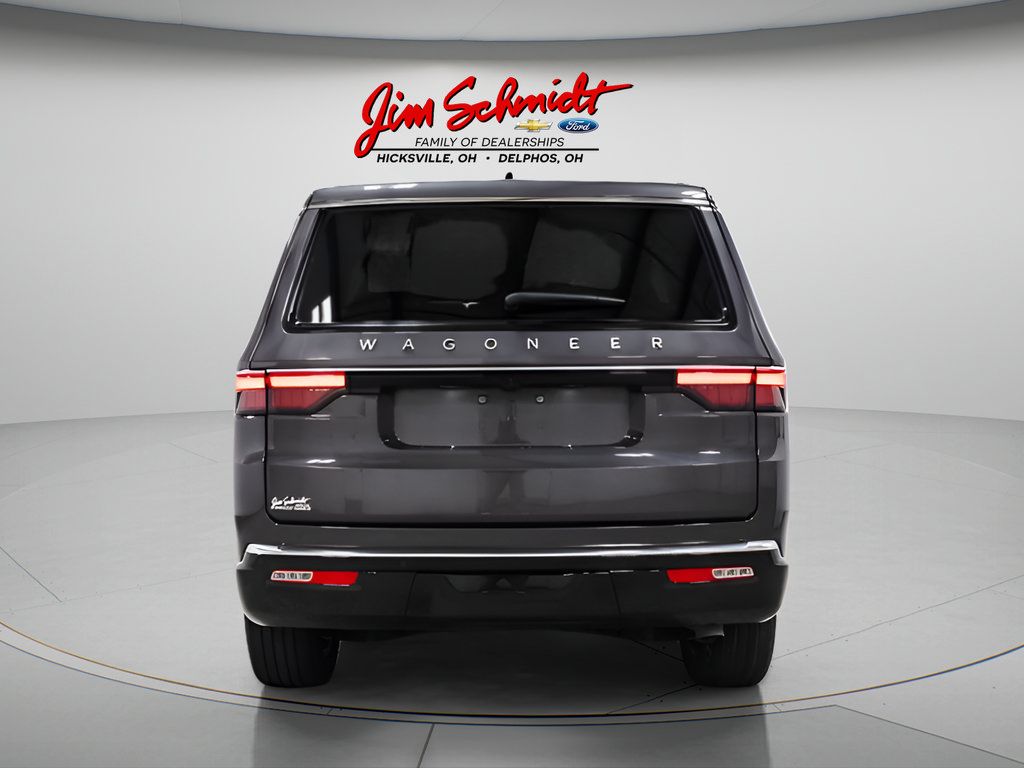 Used 2025 Jeep Wagoneer Series II w/ 8-Passenger Seating Package AWD/4WD image 5
