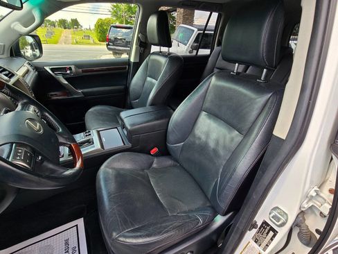 Used 2015 Lexus GX 460 w/ Premium Package image 13