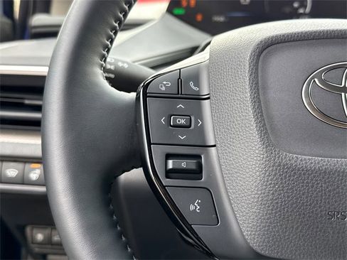 Used 2024 Toyota Prius Limited image 29