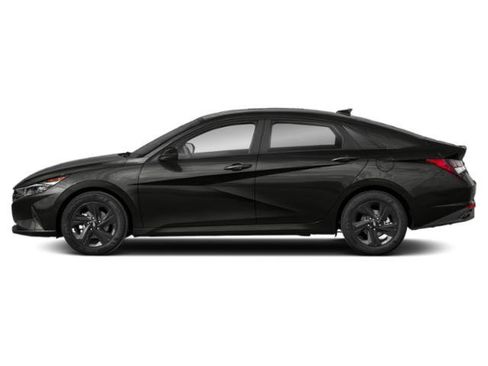 Used 2022 Hyundai Elantra SEL w/ Convenience + Premium Package FWD image 3