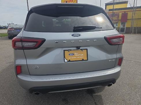Certified 2024 Ford Escape ST-Line AWD/4WD image 7