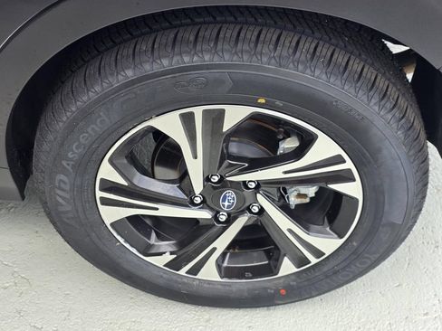 Used 2024 Subaru Crosstrek 2.0i Premium AWD/4WD image 29