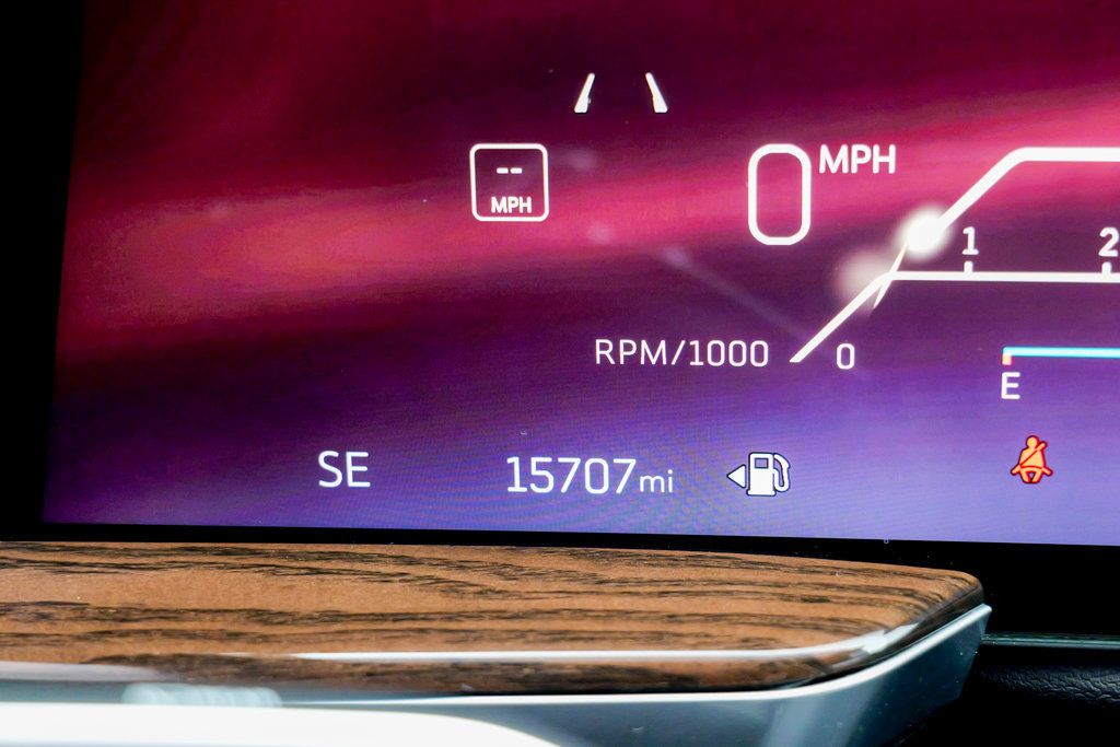 Used 2025 Cadillac Escalade ESV Sport Platinum AWD/4WD image 49