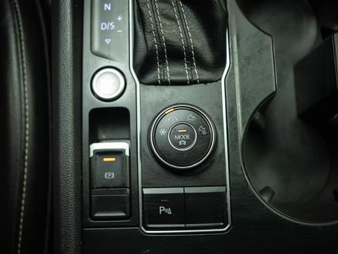 Used 2021 Volkswagen Atlas SE w/ Panoramic Sunroof Package AWD/4WD image 24