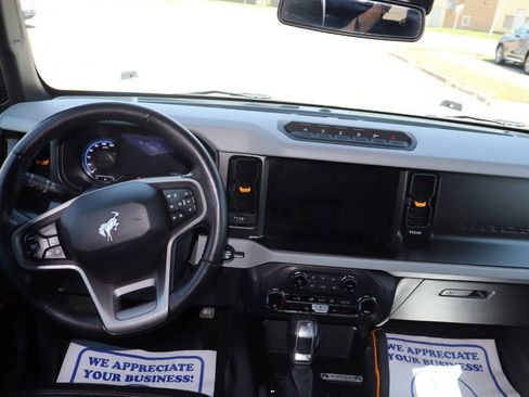 Used 2023 Ford Bronco Badlands AWD/4WD image 7