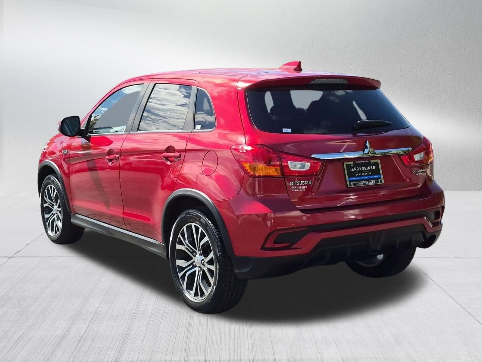 Used 2019 Mitsubishi Outlander Sport ES FWD image 3