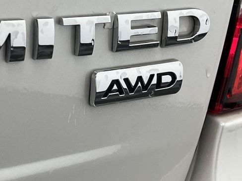 Used 2014 Ford Edge Limited w/ Equipment Group 301A AWD/4WD image 35
