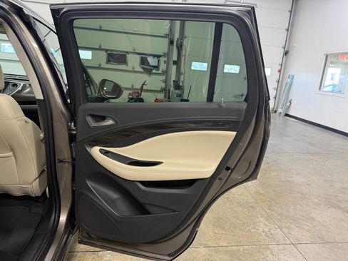 Used 2019 Buick Envision Premium image 35