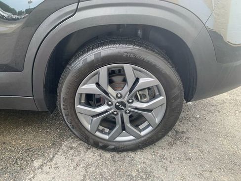 Used 2024 Kia Seltos S image 15