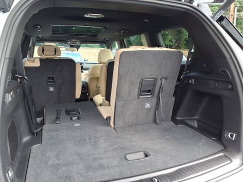 Certified 2026 Jeep Grand Cherokee L Limited w/ MOPAR Finishing Package AWD/4WD image 18