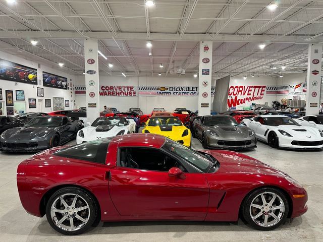 Used 2009 Chevrolet Corvette Coupe w/ Preferred Equipment Group RWD image 5