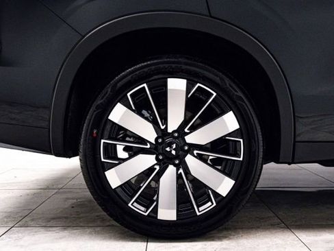 Used 2025 Mitsubishi Outlander SE AWD/4WD image 34