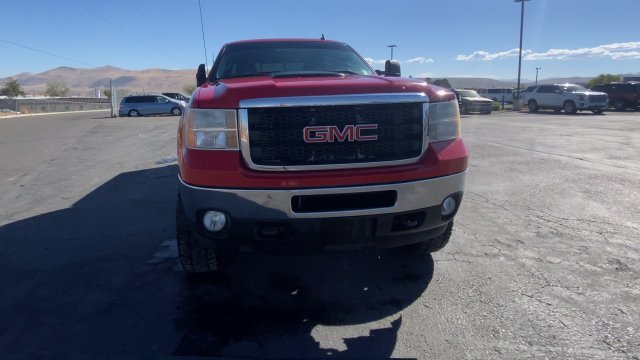 Used 2011 GMC Sierra 2500 SLE AWD/4WD image 3