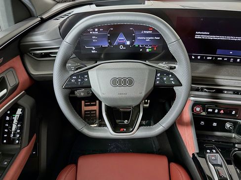 Used 2025 Audi SQ5 Prestige w/ Prestige Package AWD/4WD image 5