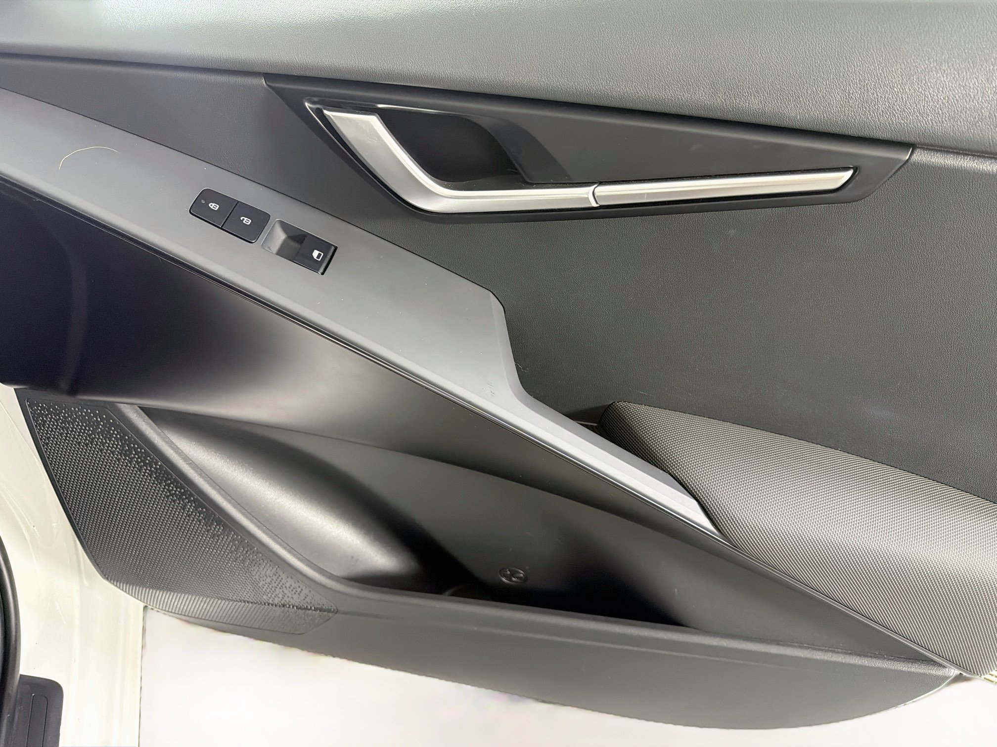 Used 2026 Kia Niro LX FWD image 29