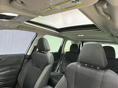 Used 2023 Subaru Forester Premium image 17