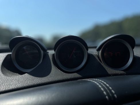 Used 2013 Nissan 370Z Coupe RWD image 14