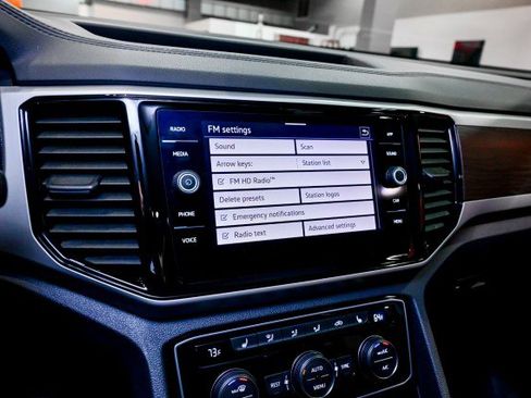 Used 2022 Volkswagen Atlas SE image 47